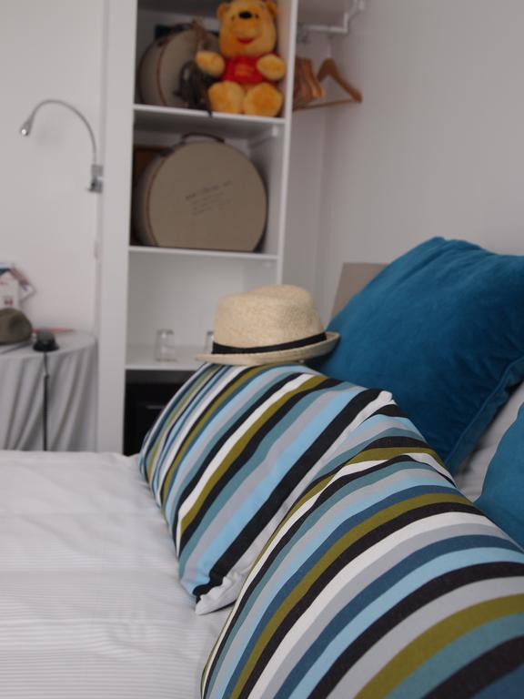 Hotel De La 3*